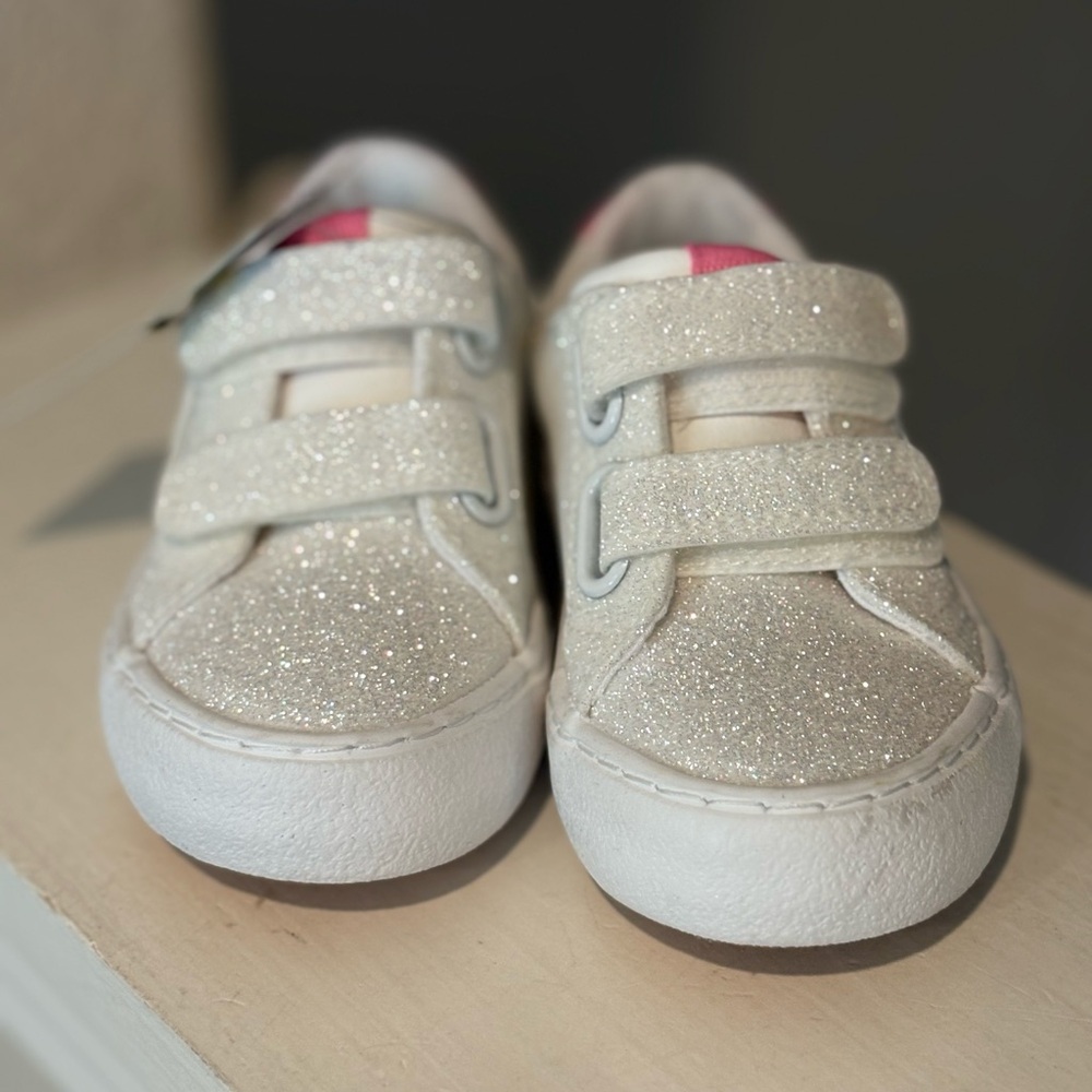 Cat Jack Toddler Girls Sora Sneakers White Glitter Hook and Loop Size 6 NWT - Picture 3 of 6